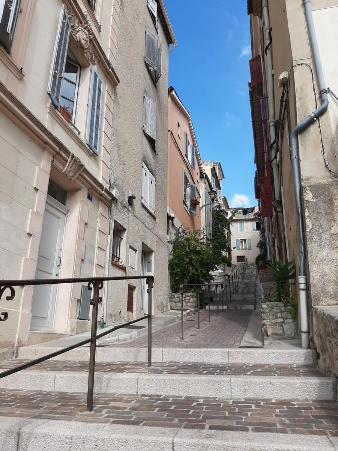 Design Loft Studio Climatise Parking Et Piscine Vallauris Bagian luar foto
