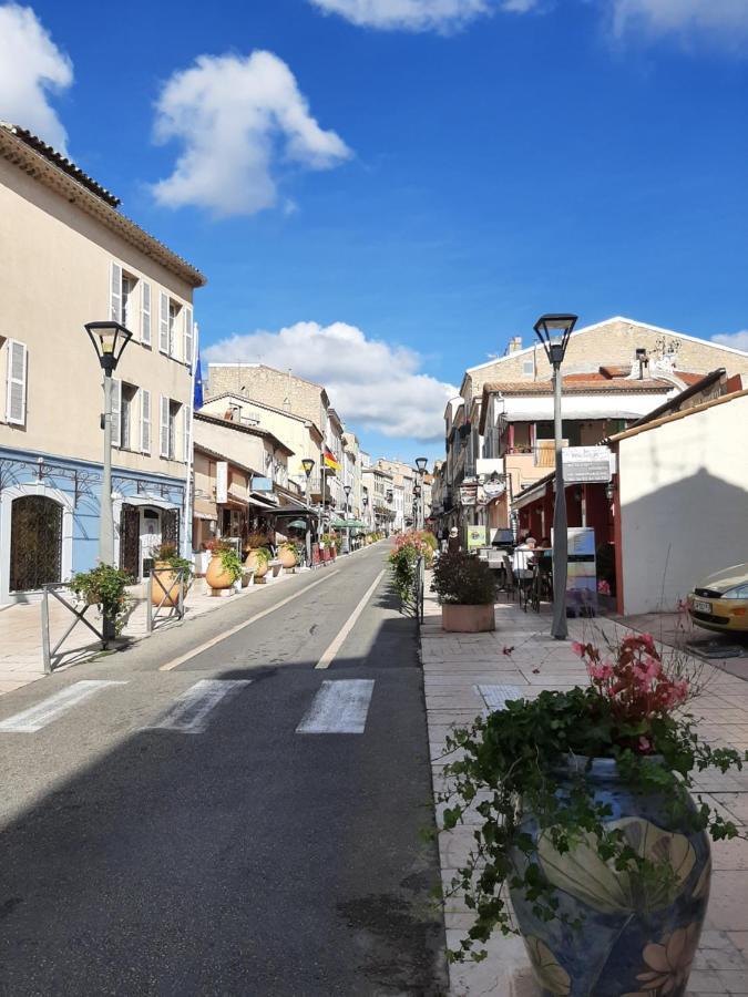 Design Loft Studio Climatise Parking Et Piscine Vallauris Bagian luar foto